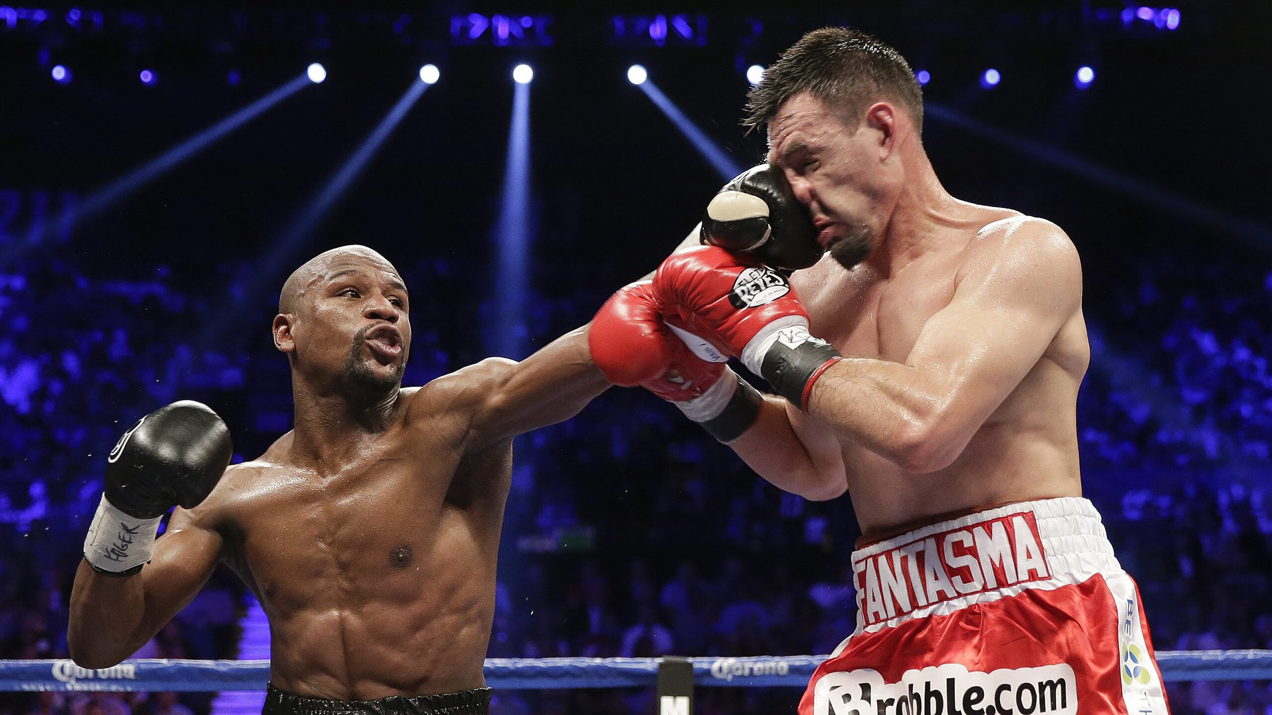 俄克拉荷马城雷霆八强战险胜北京国安，姆巴佩砍下16记关键球，全场沸腾(俄克拉荷马雷霆赛果)